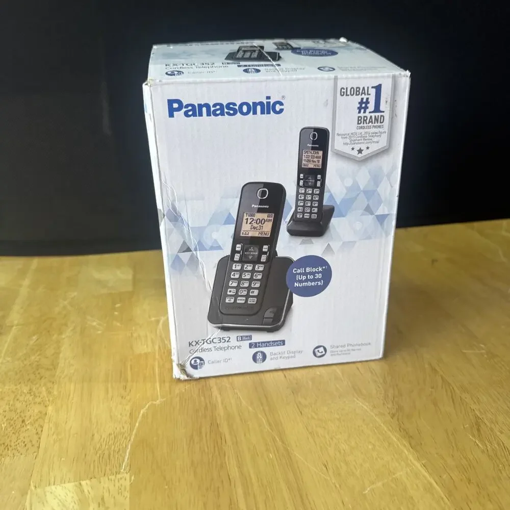 Panasonic KX-TGC352B Cordless Phone System